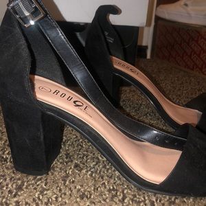 Short black heels